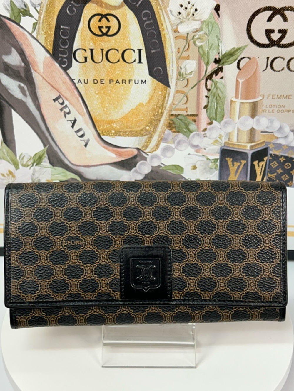 CELINE Triomphe Kisslock Continental Wallet 😍